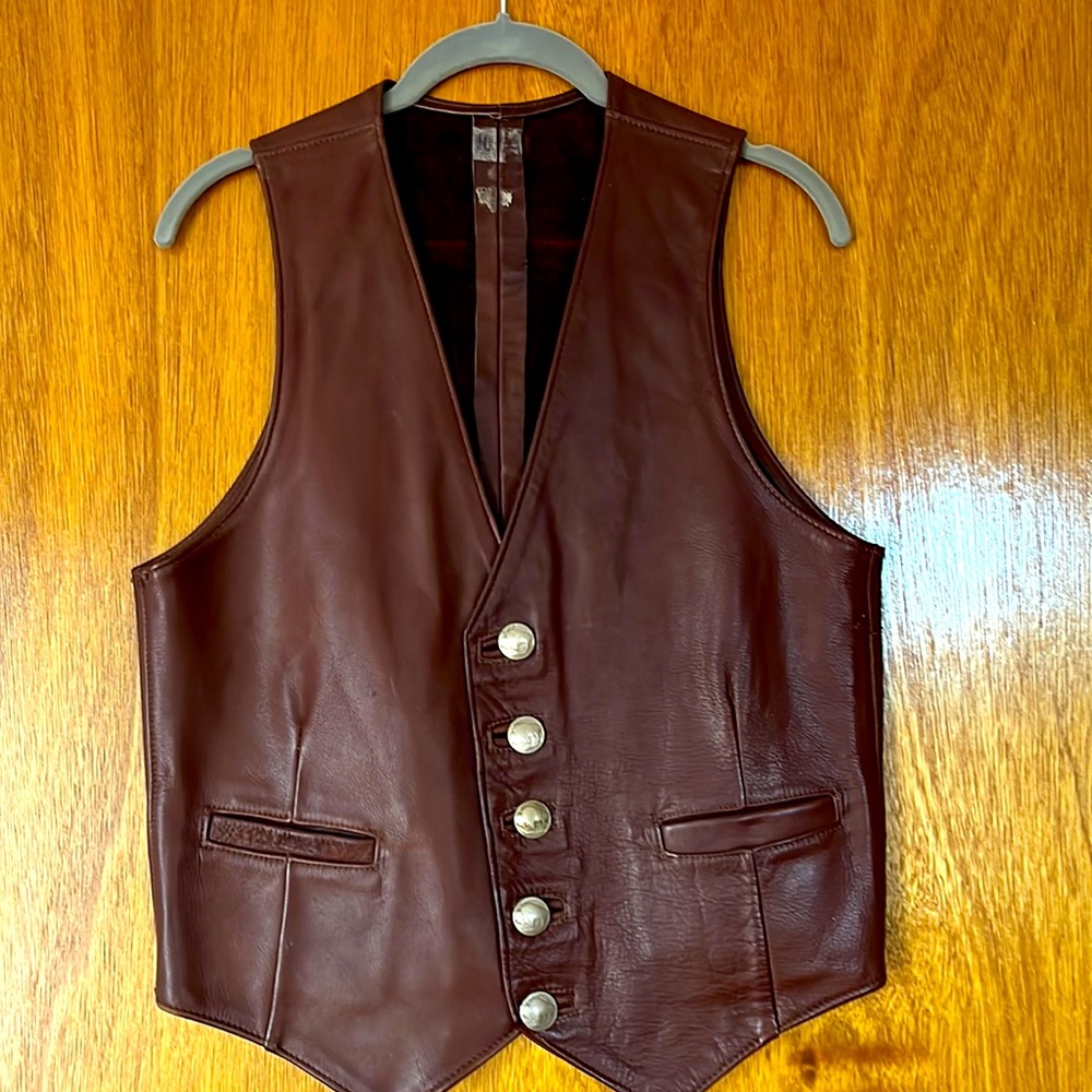 Men’s Brown Leather Vest